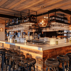 4*-hotel aan het strand & boulevard in Makkum Friesland incl. ontbijt