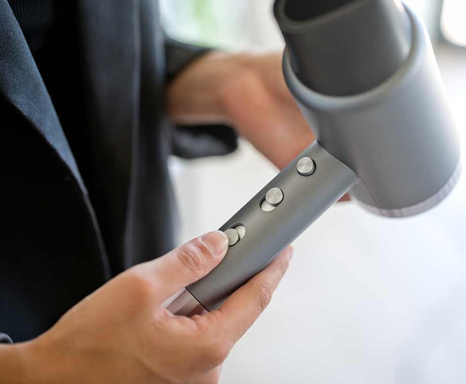 Hair Dryer Met Power Boost